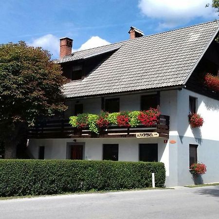 Apartma Pr Gatej Bohinj Exteriör bild